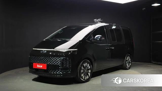Hyundai Staria 2023 Черный из Кореи