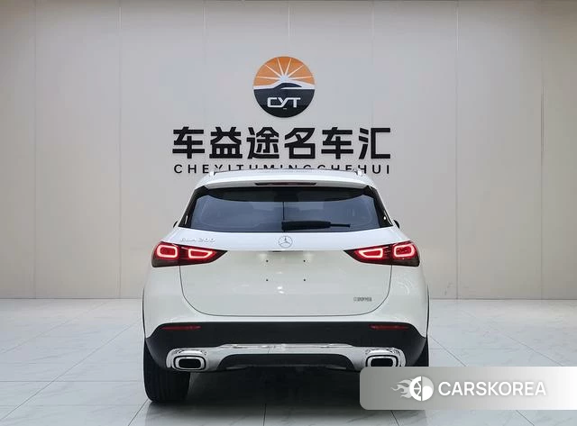 Mercedes-Benz GLA 2022 Белый из Китая