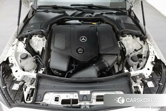 Mercedes-Benz Class C 2022 Белый из Китая