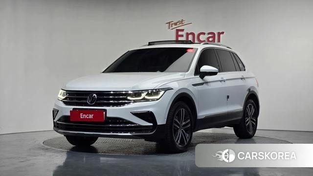 Volkswagen Tiguan second Generation 2021 Белый из Кореи
