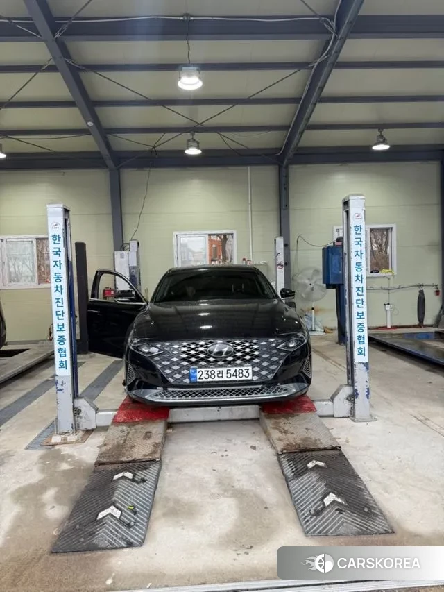 Hyundai The New Grandeur IG Hybrid 2020 Черный из Кореи