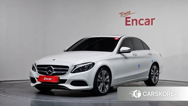 Mercedes-Benz C-Class W205 2018 Белый из Кореи