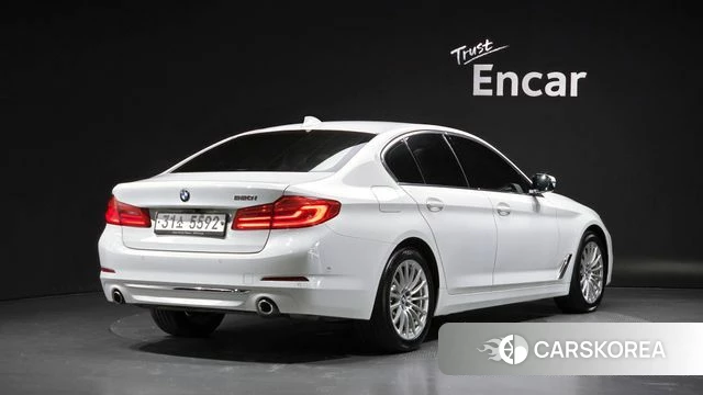 BMW 5 Series (G30) 2019 Белый из Кореи