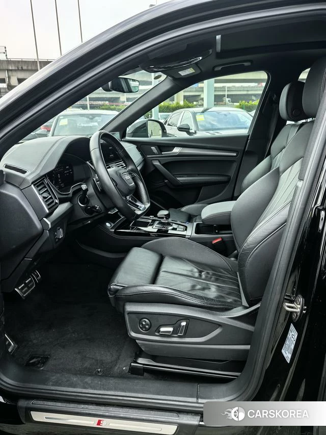 Audi Q5L 2023 Черный из Китая