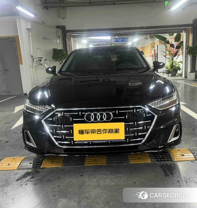 Audi A7L 2025 Черный из Китая