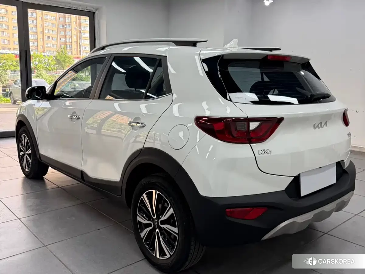 Kia KX1 2022 Белый из Китая