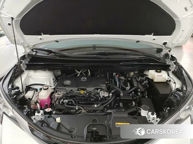 Toyota Saina 2023 Белый из Китая