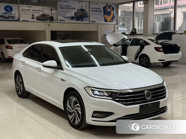 Volkswagen Sagitar 2022 Белый из Китая