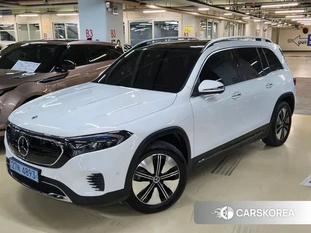 Mercedes-Benz EQB X243 2024 Белый из Кореи