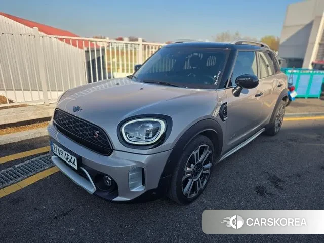 Mini Cooper SD Countryman 2021 Светло-серебряный цвет из Кореи