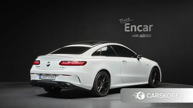 Mercedes-Benz E-Class W213 2023 Белый из Кореи