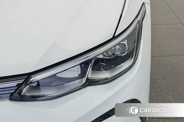 Volkswagen Golf 2022 Белый из Китая