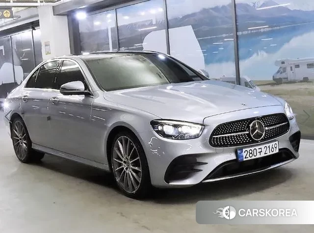 Mercedes-Benz E-Class W213 2022 Серебряный из Кореи