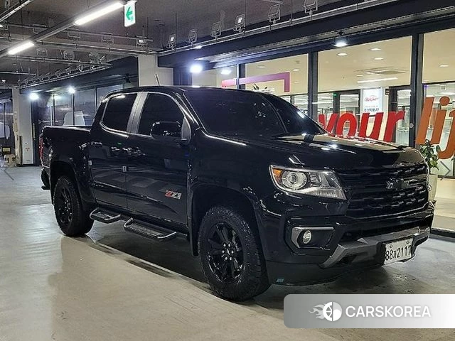 Chevrolet (GM Daewoo) Real New Colorado 2021 Черный из Кореи