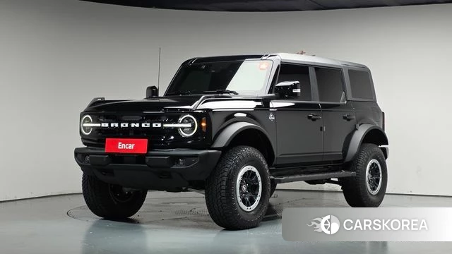 Ford Bronco 6th Generation 2024 Черный из Кореи