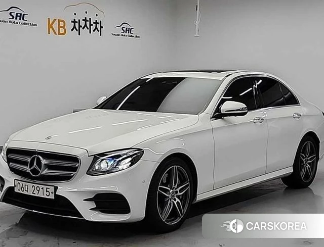 Mercedes-Benz E-Class W213 2018 Белый из Кореи