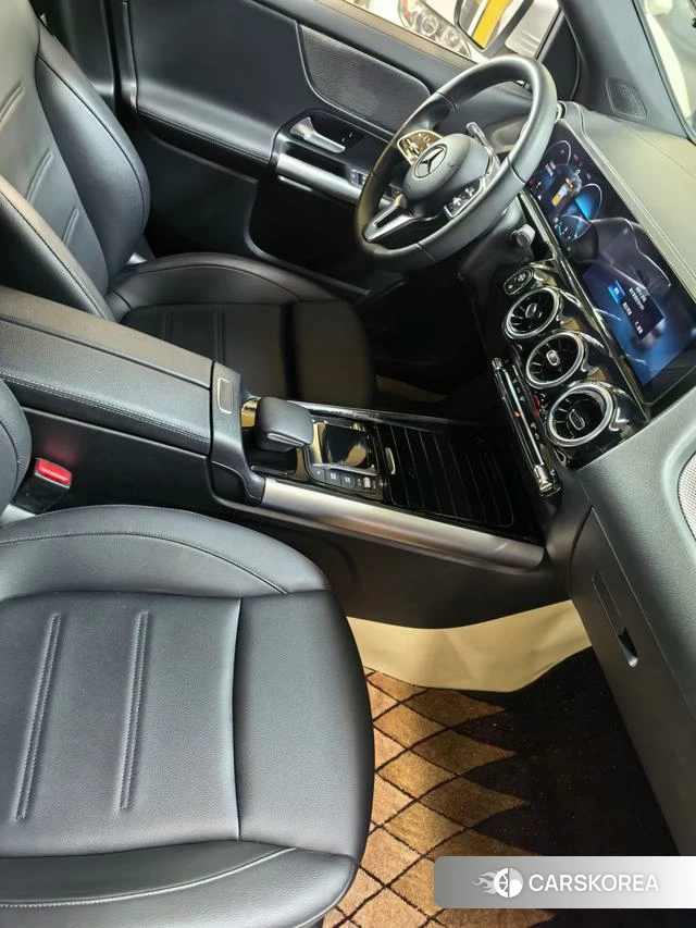 Mercedes-Benz GLA 2022 Белый из Китая