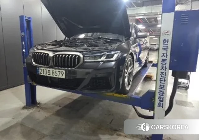 BMW 5 Series (G30) 2022 Серый из Кореи