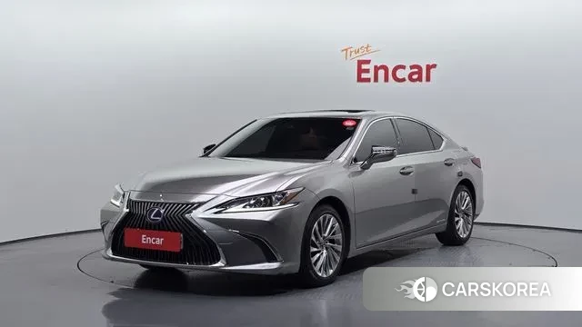 Lexus ES300h 7th generation 2018 Песочный из Кореи