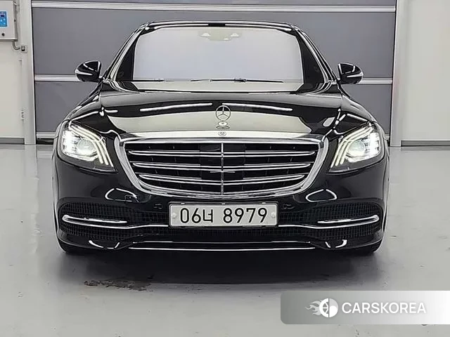 Mercedes-Benz S-Class W222 2018 Черный из Кореи