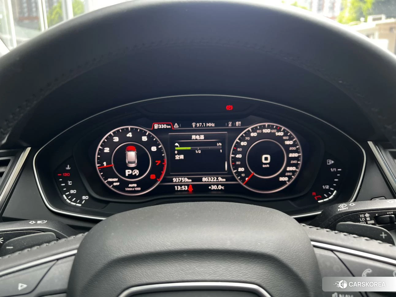 Audi Q5L 2020 Серебристо-серый из Китая