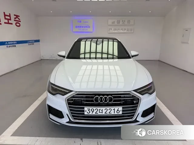 Audi A6 (C8) 2020 Белый из Кореи