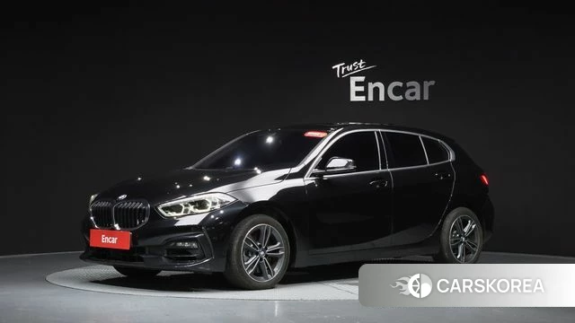 BMW 1 Series (F40) 2021 Черный из Кореи