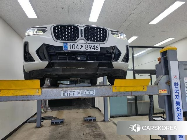 BMW X4 (G02) 2024 Белый из Кореи