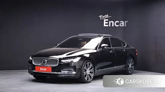 Volvo S90 2023 Черный из Кореи
