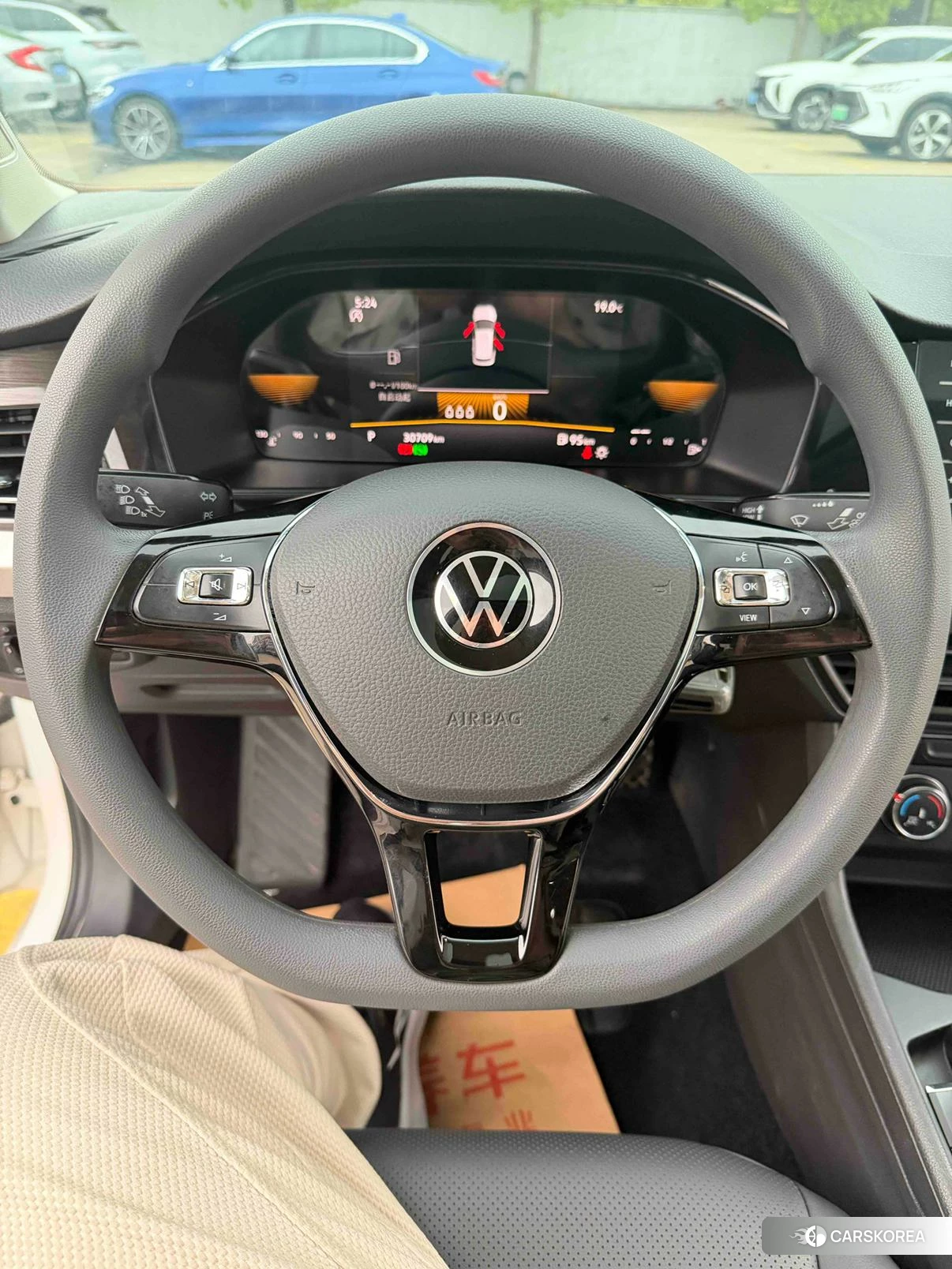 Volkswagen Lavida 2021 Белый из Китая
