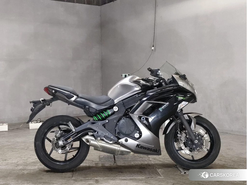 Проданный Kawasaki NINJA 400 2017 из Японии