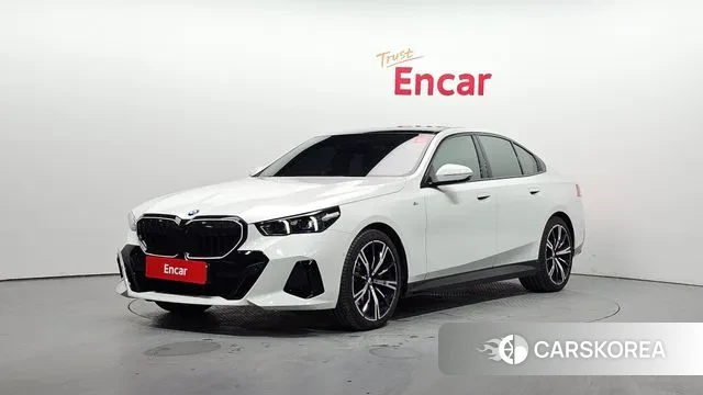 BMW 5 Series (G60) 2025 Белый из Кореи