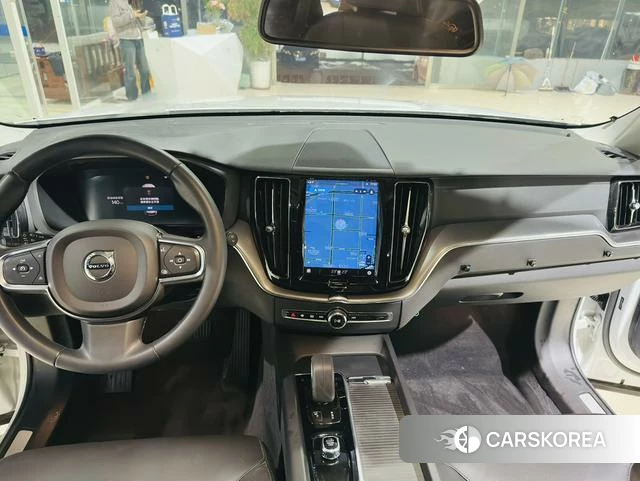 Volvo XC60 2022 Белый из Китая