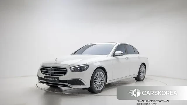 Mercedes-Benz E-Class W213 2022 Белый из Кореи
