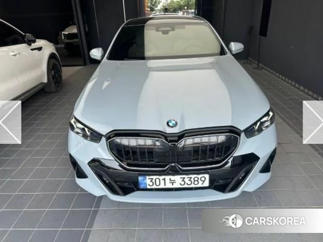 BMW 5 Series (G60) 2024 Серый из Кореи