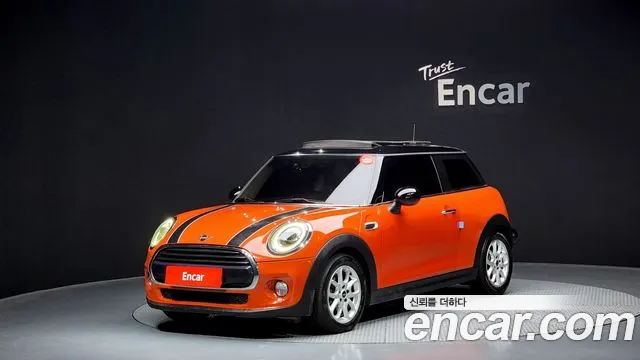 Mini Cooper 2018 Красный из Кореи