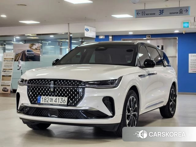 Lincoln Nautilus 2nd Generation 2023 Белый из Кореи