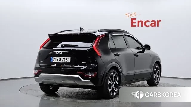 Kia Di Ol Nu Niro 2022 Черный из Кореи