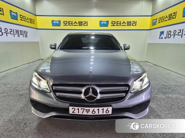 Mercedes-Benz E-Class W213 2020 Серый из Кореи