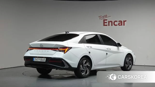 Hyundai The New Avante (CN7) 2026 Белый из Кореи