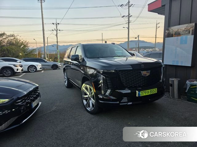 Cadillac Escalade 5th Generation 2025 Черный из Кореи
