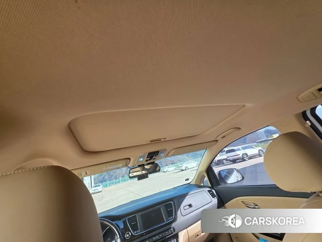 Kia The New Carnival 2018 Белый из Кореи