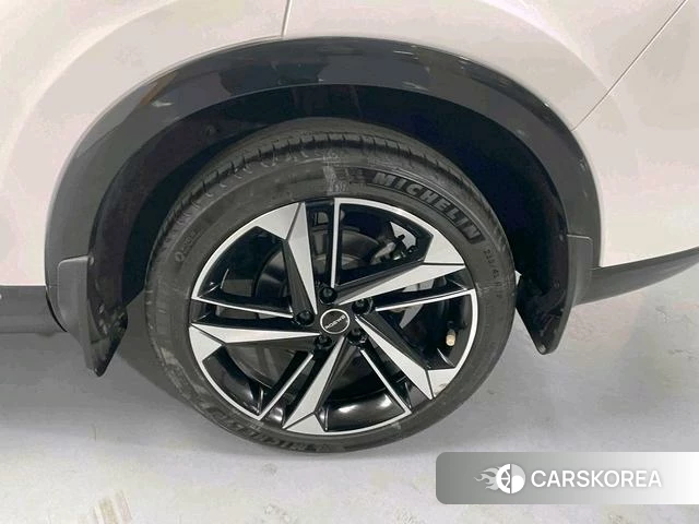 Roewe RX5 MAX 2023 Белый из Китая