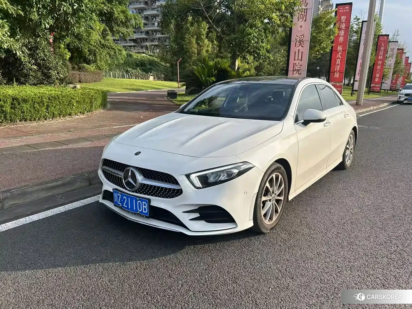 Mercedes-Benz A-Class 2021 Белый из Китая
