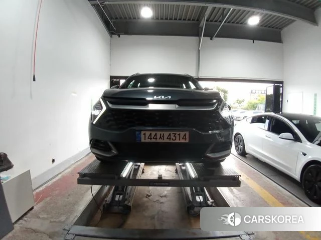 Kia Sportage 5th Generation Hybrid 2023 Серый из Кореи