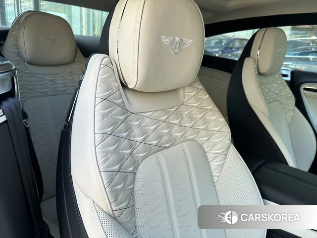 Bentley Continental 2024 Белый из Китая