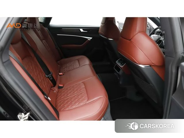 Audi A7L 2023 Черный из Китая