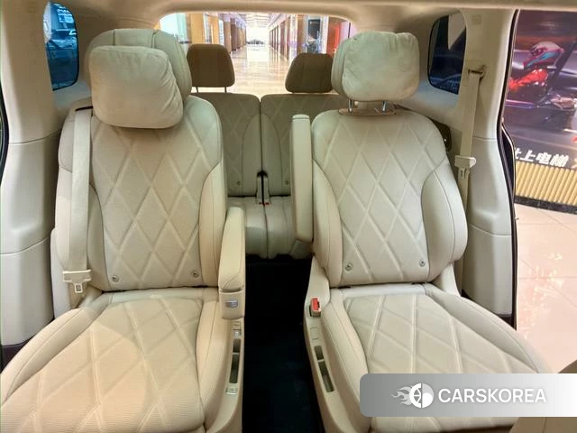 AITO Ask the world M9 2025 Черный из Китая