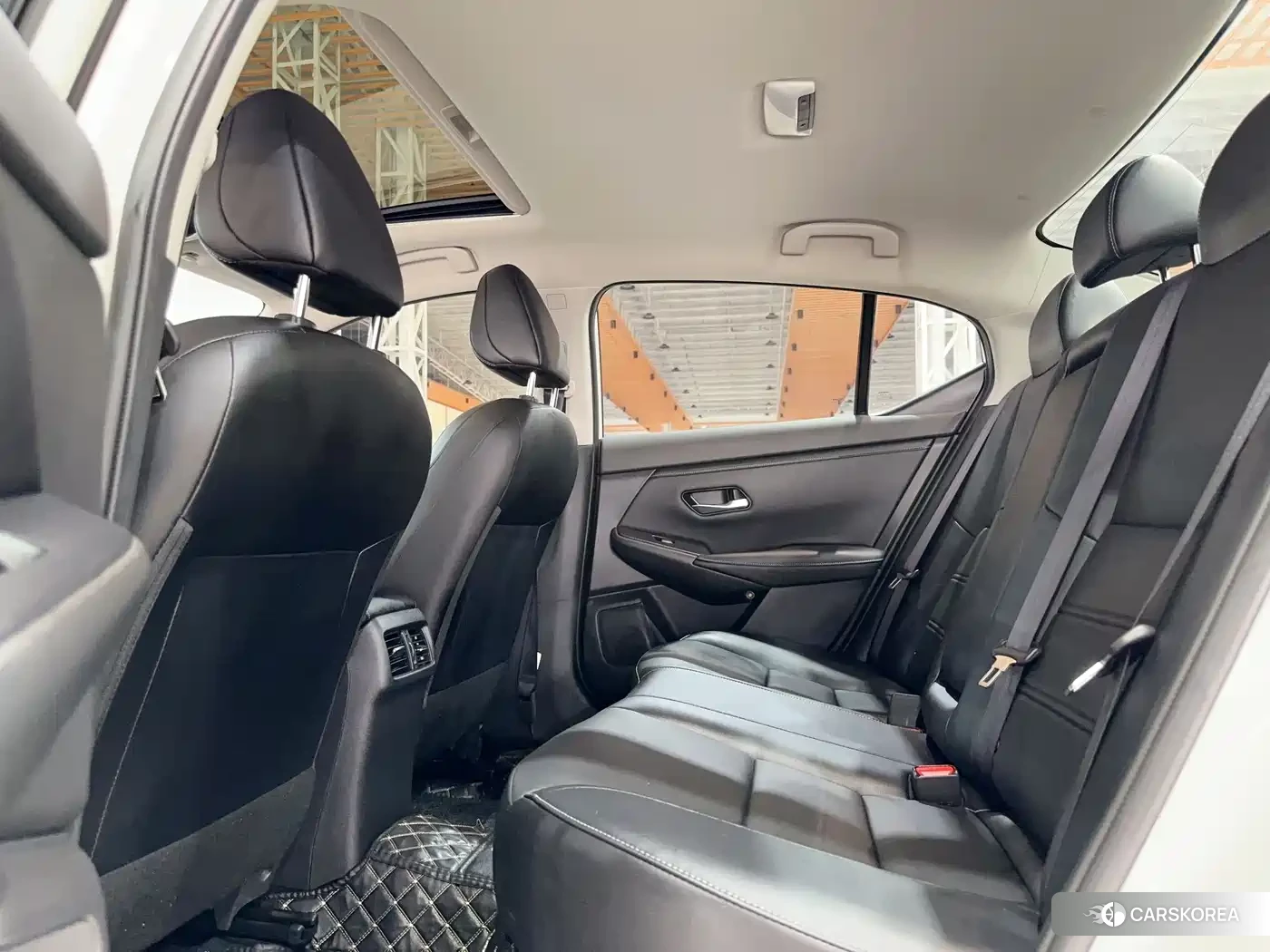 Nissan Sylphy 2022 Белый из Китая