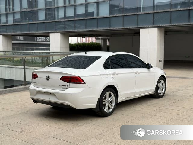 Volkswagen Lingdu 2018 Белый из Китая